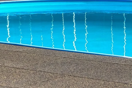 Weatherproof and frost-resistant tiles for the design of swimming pools in outdoor pools.