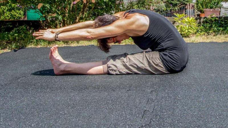 WARCO's elastic rubber granulate floor mats are ideal for training. For gymnastics, fitness, yoga or martial arts, WARCO's resilient and joint-friendly flooring is the ideal surface.