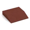 Edge tile (one chamfered side) von WARCO im Farbdesign Cihlově červená mit den Abmessungen 500 x 500 x 100 mm. Produktfoto von Artikel 0456 in der Aufsicht von schräg vorne.