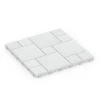 Blokový vzor – Terasové dlaždice von WARCO im Farbdesign Křída mit den Abmessungen 38,5 x 38,5 x 2 cm. Produktfoto von Artikel 6333 in der Aufsicht von schräg vorne.