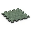 Fitness Max Floor System von WARCO im Farbdesign Anglický trávník mit den Abmessungen 44,6 x 44,6 × 2,8 cm. Produktfoto von Artikel 6879 in der Aufsicht von schräg vorne.