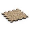 Klik dlaždice kamenný koberec von WARCO im Farbdesign Ratan mit den Abmessungen 30 x 30 x 1,8 cm. Produktfoto von Artikel 6822 in der Aufsicht von schräg vorne.