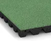 Detailaufnahme der Randausprägung von WARCO-Produkt 5538, Bezpečnostní dlaždice na dětské hřiště 4,5 cm - EN 1177 ≤ 135 cm, Format 500 x 500 x 45 mm, Farbe Bledě zelená.