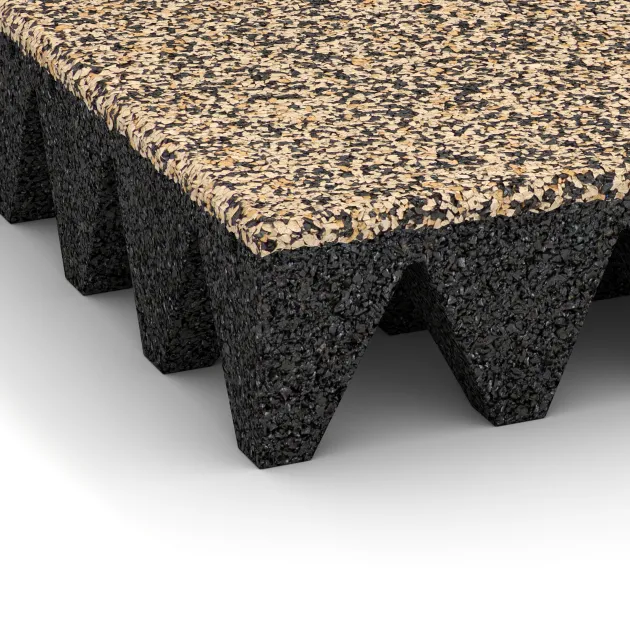 Detailaufnahme der Randausprägung von WARCO-Produkt 3699, Gumová dopadová dlaždice na dětské hřiště, Format 500 x 500 x 100 mm, Farbe Travertin.