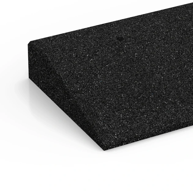 Detailaufnahme der Randausprägung von WARCO-Produkt 6600, Nájezdová rampa na práh, Format 100 × 25 cm | 1 < 7 cm, Farbe Antracit.