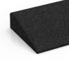Detailaufnahme der Randausprägung von WARCO-Produkt 6601, Nájezdová rampa na práh, Format 100 × 25 cm | 1 < 8 cm, Farbe Antracit.