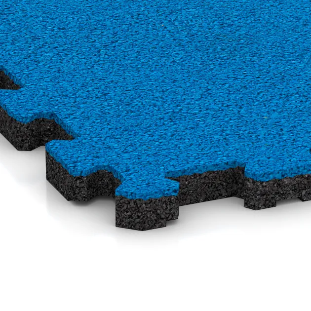 Detailaufnahme der Randausprägung von WARCO-Produkt 5437, Schodová dlaždice, Format 306 x 306 x 20 mm, Farbe Nebe modrá.