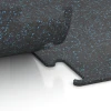 Detailaufnahme der Randausprägung von WARCO-Produkt 3766, Fitness Performance Elite Tréninková Podlaha, Format 50 x 50 x 1 cm | 0,25 m², Farbe Lehce modře posypaná.
