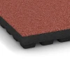 Detailaufnahme der Randausprägung von WARCO-Produkt 6140, Dopadová dlažba – 205 cm, Format 50 x 50 x 7 cm, Farbe Rajčatově červená.