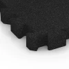 Detailaufnahme der Randausprägung von WARCO-Produkt 6309, Puzzle dlaždice na dětské hřiště, Format 50 x 50 x 6 cm | 0,25 m², Farbe Antracit.