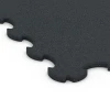 Detailaufnahme der Randausprägung von WARCO-Produkt 6377, Fitness Ochranná Podložka, Format 102,5 x 102,5 x 2 cm | 1,05 m², Farbe Antracit.