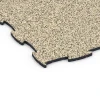 Detailaufnahme der Randausprägung von WARCO-Produkt 6838, Fitness Active podlaha, Format 97,1 x 97,1 × 1,8 cm, Farbe Travertin.