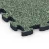 Detailaufnahme der Randausprägung von WARCO-Produkt 6879, Fitness Max Floor System, Format 44,6 x 44,6 × 2,8 cm, Farbe Anglický trávník.