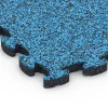 Detailaufnahme der Randausprägung von WARCO-Produkt 6821, Klik dlaždice kamenný koberec, Format 28,9 x 28,9 x 1,8 cm, Farbe Atlantik.