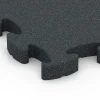Detailaufnahme der Randausprägung von WARCO-Produkt 6967, Fitness Premium sportovní podlaha Plus, Format 45,9 x 45,9 x 2,8 cm, Farbe Antracit.