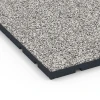 Detailaufnahme der Randausprägung von WARCO-Produkt 7133, Sportovní podlaha pro venkovní fitness, Format 60 x 60 x 3 cm | 0,36 m², Farbe Šedá žula.