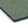 Detailaufnahme der Randausprägung von WARCO-Produkt 7134, Sportovní podlaha pro venkovní fitness, Format 60 x 60 x 3 cm | 0,36 m², Farbe Anglický trávník.