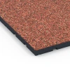 Detailaufnahme der Randausprägung von WARCO-Produkt 7136, Sportovní podlaha pro venkovní fitness, Format 60 x 60 x 3 cm | 0,36 m², Farbe Etna.