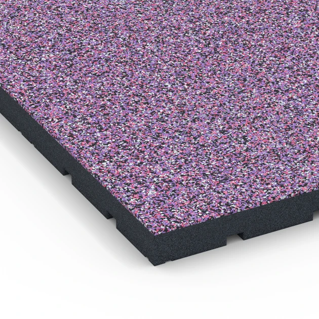 Detailaufnahme der Randausprägung von WARCO-Produkt 7146, Sportovní podlaha pro venkovní fitness, Format 60 x 60 x 4 cm | 0,36 m², Farbe Levandule.