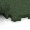 Großaufnahme vom Verbindungssystem von WARCO-Boden 2805 - Sportovní krytina pro psy HD im Farbdesign Trávově zelená. Abmessungen 500 x 500 x 30 mm.