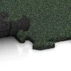 Großaufnahme vom Verbindungssystem von WARCO-Boden 4796 - Rohová dlaždice HD im Farbdesign Anglický trávník. Abmessungen 485 x 485 x 18 mm.