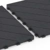 Großaufnahme vom Verbindungssystem von WARCO-Boden 6325 - Rybí kost – Terasové dlaždice im Farbdesign Břidlice. Abmessungen 38,5 x 38,5 x 2 cm.