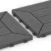 Großaufnahme vom Verbindungssystem von WARCO-Boden 6348 - Kazetový vzor – Terasové dlaždice im Farbdesign Stříbrošedá. Abmessungen 30 x 30 x 2 cm.