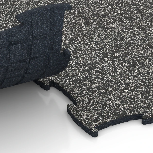 Großaufnahme vom Verbindungssystem von WARCO-Boden 6868 - Fitness Max Floor System im Farbdesign Tmavě šedá žula. Abmessungen 97,1 x 97,1 × 1,8 cm.