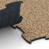 Großaufnahme vom Verbindungssystem von WARCO-Boden 6907 - Halová podlaha pro psí sport im Farbdesign Terakota. Abmessungen 97,1 x 97,1 × 1,8 cm.
