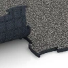 Großaufnahme vom Verbindungssystem von WARCO-Boden 6850 - Fitness Active podlaha im Farbdesign Tmavě šedá žula. Abmessungen 97,1 x 97,1 x 2,8 cm.