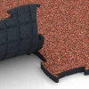 Großaufnahme vom Verbindungssystem von WARCO-Boden 6890 - Fitness Max Floor System im Farbdesign Etna. Abmessungen 97,1 x 97,1 x 2,8 cm.