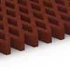 Großaufnahme vom Verbindungssystem von WARCO-Boden 7013 - Dopadová zatravňovací dlažba im Farbdesign Cihlově červená. Abmessungen 100 × 100 × 8 cm.