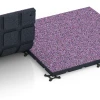 Großaufnahme vom Verbindungssystem von WARCO-Boden 7137 - Sportovní podlaha pro venkovní fitness im Farbdesign Levandule. Abmessungen 60 x 60 x 3 cm | 0,36 m².