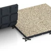 Großaufnahme vom Verbindungssystem von WARCO-Boden 7138 - Sportovní podlaha pro venkovní fitness im Farbdesign Travertin. Abmessungen 60 x 60 x 3 cm | 0,36 m².
