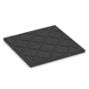 Aufsicht auf die Unterseite, also die Bodenseite von WARCO-Formteil 6418 - Dopadová dlaždice EPDM – 90 cm im Format 50 x 50 x 3 cm | 0,25 m².