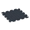 Aufsicht auf die Unterseite, also die Bodenseite von WARCO-Formteil 6966 - Fitness Premium sportovní podlaha Plus im Format 45,9 x 45,9 x 1,8.